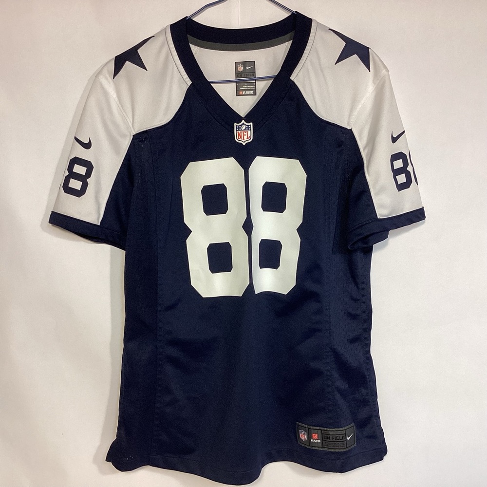 Nike Dallas Cowboys Bryant Jersey women’s size Large Nike On Field
